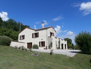 Beautiful Villa On 6.148m2 With..