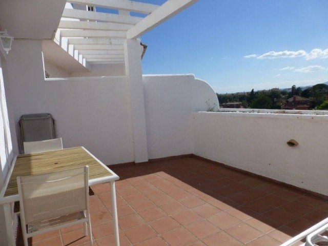 PENTHOUSE FOR SALE IN NUEVA ANDALUCIA - 2