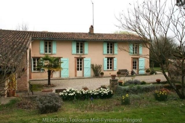 4 bedroom Character For Sale: 81800..