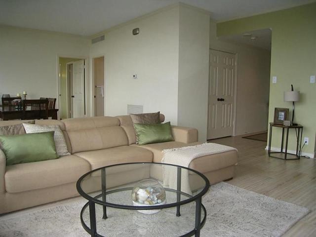 1 bedroom Apartment For Sale: 15.. - 2