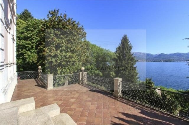 2 bedroom Apartment For Sale: Stresa, IT