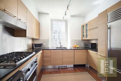 2 bedroom Apartment For Sale: 10 WEST.. - 2