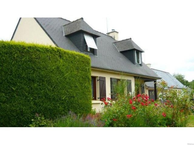Modern Quality Property with 5 Bedrooms - 2
