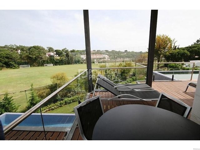 Luxury 2 Bed High Quality Apartment..