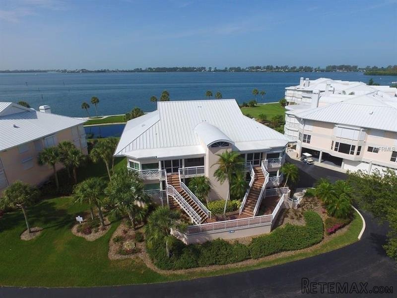 3 bedroom Town House For Sale: 11000.. - 2