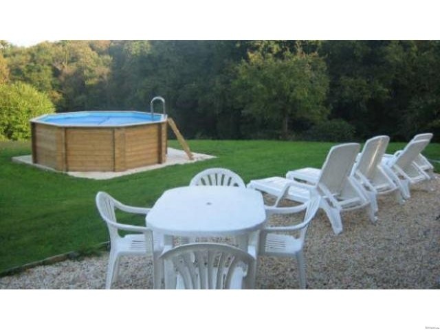 Nice Country House With 1/4 acre - 2