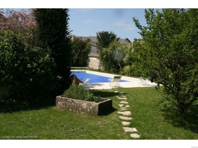 Exceptional 6 bedroom town centre.. - 2