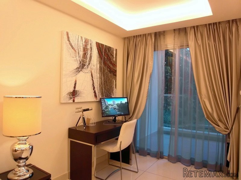 Modern 1-bedroom condo at top Jomtien..