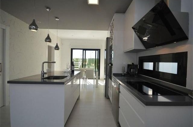 2 bedroom Apartment For Sale:.. - 2