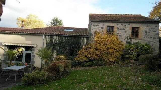 6 bedroom House For Sale: 63000..