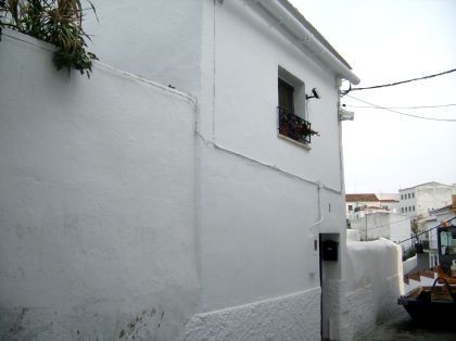 2 Bed Town House for sale in Alhaurin.. - 2