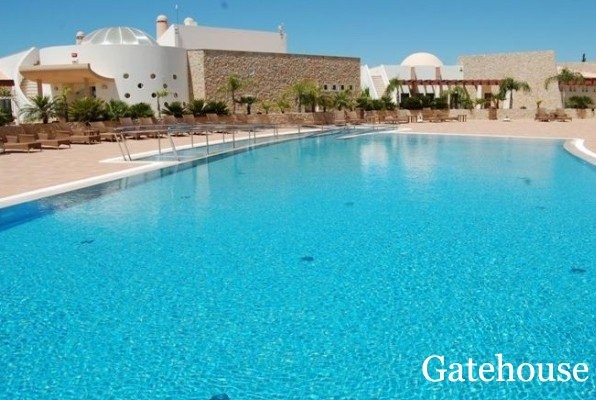 Algarve Apartment For Sale In Ferragudo