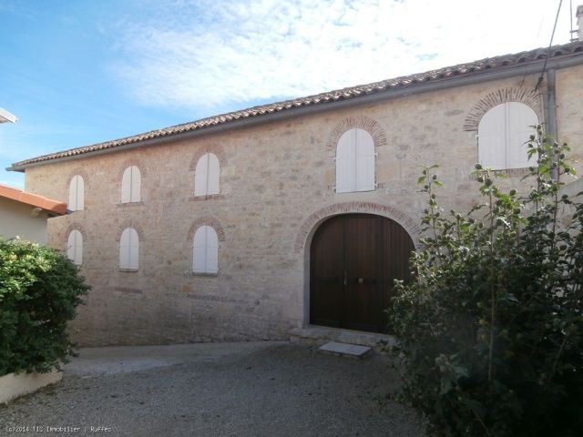 Large townhouse in very good condition..