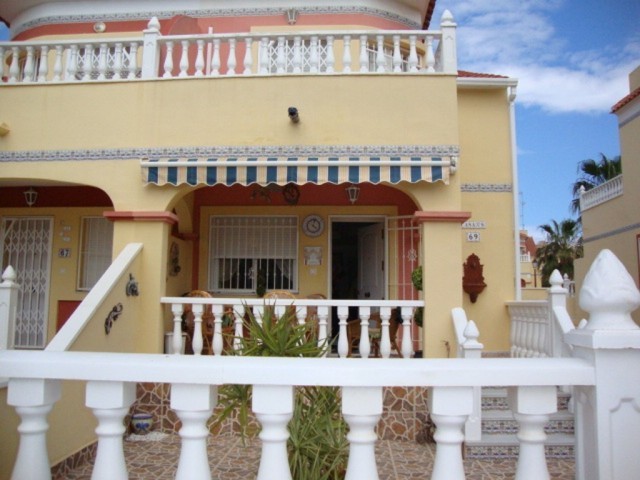 3 Bedrooms - Semi Detached - Alicante -..