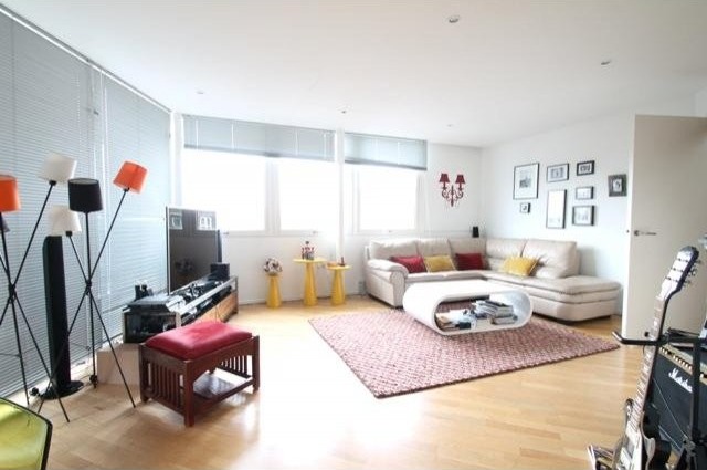 2 bed flat to rent