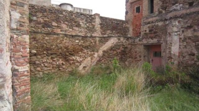 PLOT WITH EDIFICATION IN PALAFRUGELL