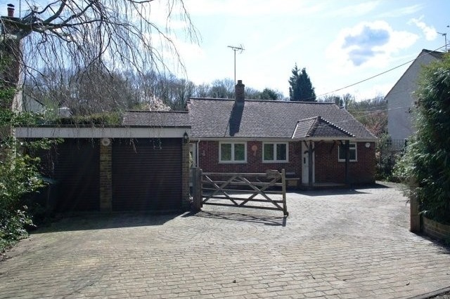 Sandy Lane, Addington £510,000