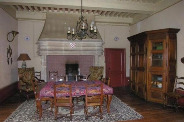 12 bedroom Castle For Sale: 01480 AIN - 2