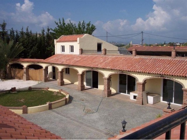 Villa - A fantastic opportunity to own..
