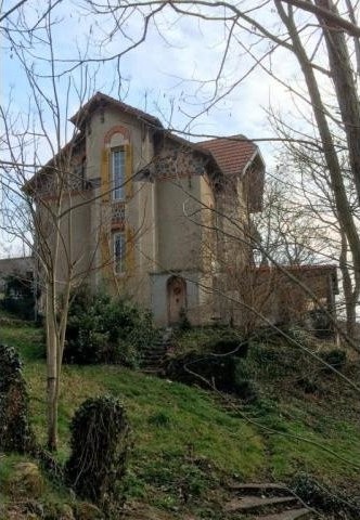 7 bedroom Villa For Sale: 63140.. - 2
