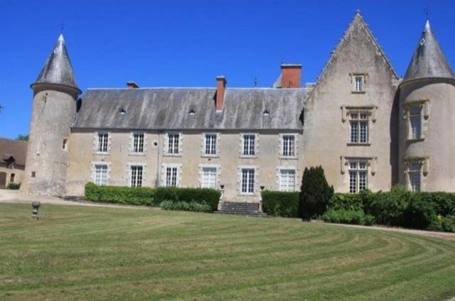 15 bedroom Castle For Sale: 18200.. - 2