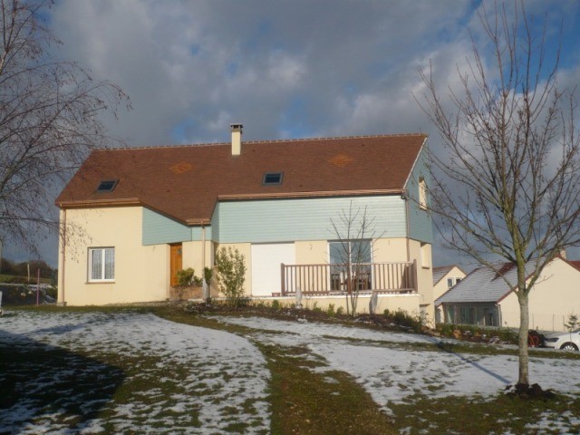 Beautifully Equipped House - 2