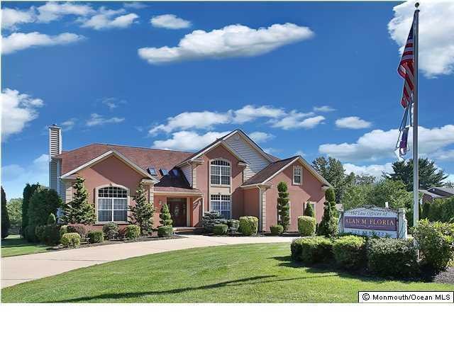 5 bedroom Flat For Sale: 1281 Church..
