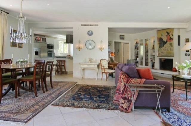 ROOF TOP APARTMENT IN PRIVATE DOMAIN. - 2