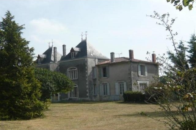 6 bedroom Character For Sale: 17800 AU.. - 2