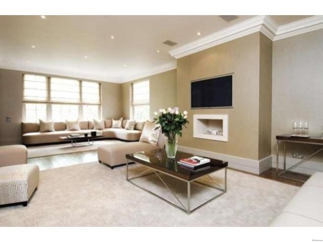 7 bed flat to rent in Park Road, St..