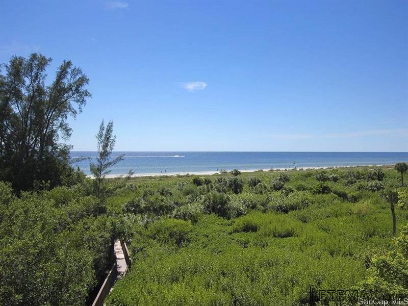 3 bedroom Condominium For Sale:..