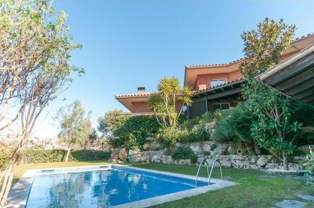 5 bedroom Detached House For Sale:..
