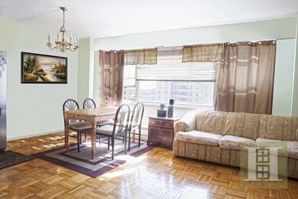 2 bedroom Apartment For Sale: FORDHAM..