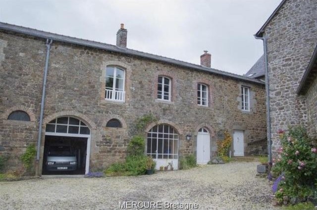 11 bedroom Village House For Sale:.. - 2