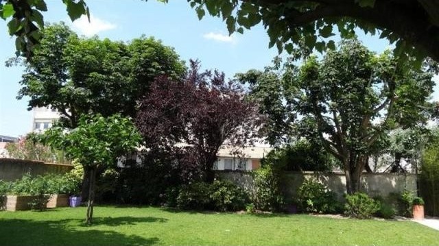 7 bedroom Town House For Sale: 17000 LA.. - 2
