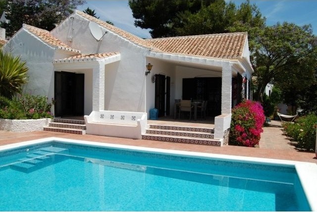 Beautiful 5 Bedroom Villa with Private..