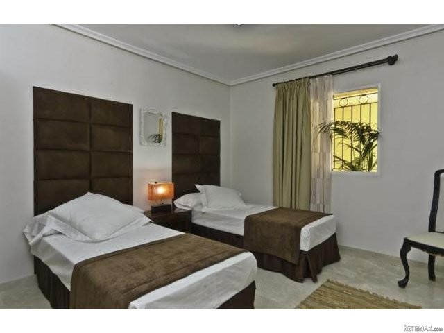 2 bedroom Apartment For Sale: 1st.. - 2