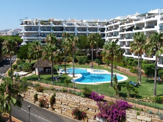 APARTMENT FOR SALE IN CALAHONDA - 2