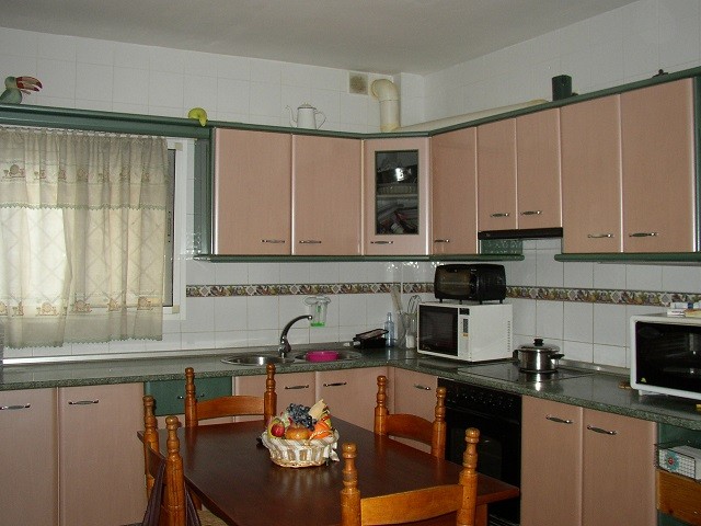Town House - A substantial large modern.. - 2
