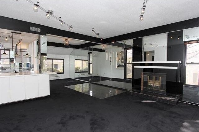 1 bedroom Condominium For Sale: Somers..