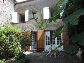Village House With Courtyard Garden And.. - 2
