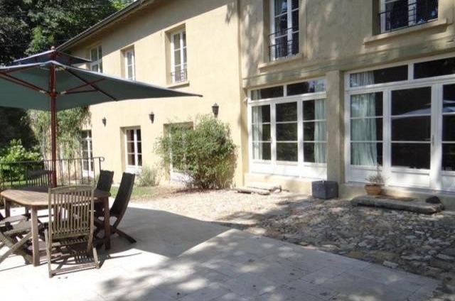 6 bedroom House For Sale: 69350 LA..