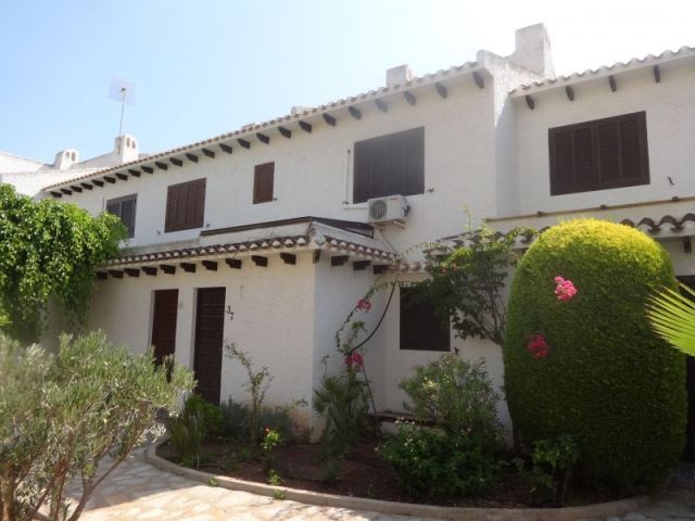Townhouse for sale 165.000 €.. - 2