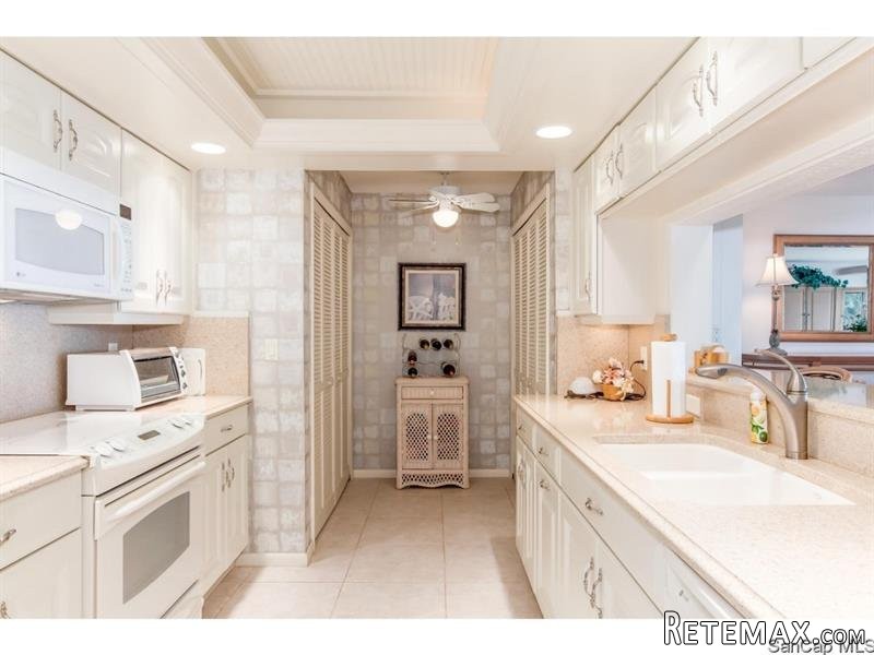 3 bedroom Condominium For Sale:..