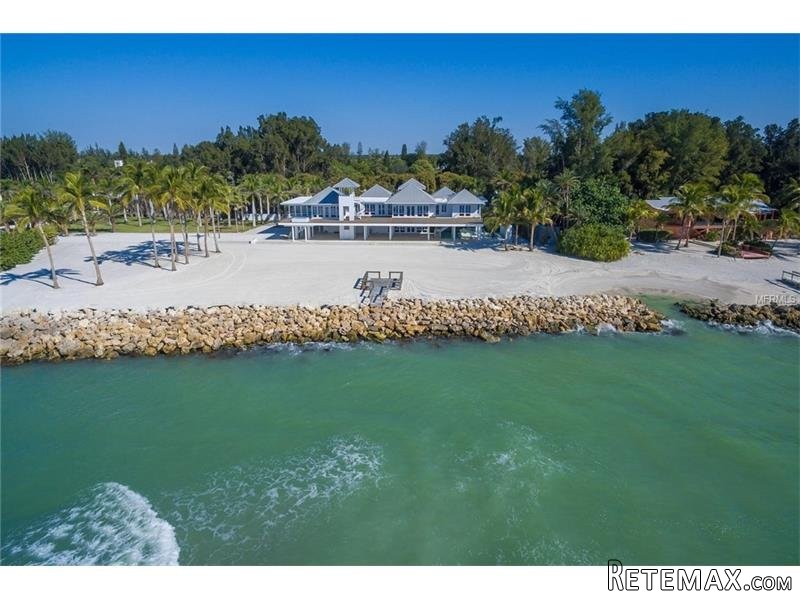 9 bedroom House For Sale: 7712.. - 2