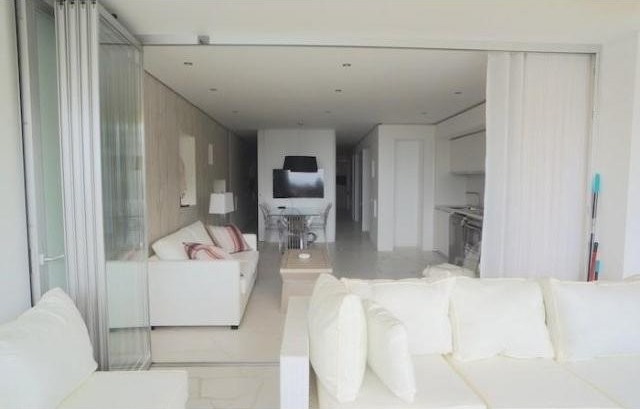 2 bedroom Flat For Sale: Marina.. - 2