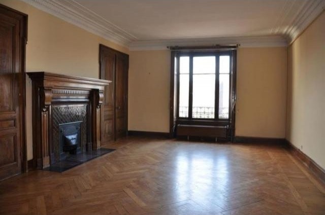 4 bedroom Flat For Sale: 69003 LYON