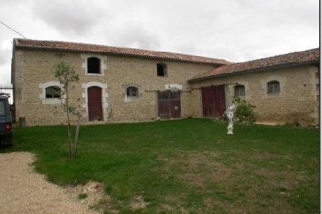 Stone House For Sale St Jean D Angely - 2