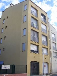 In A Secure Residence, Nice Apartment..