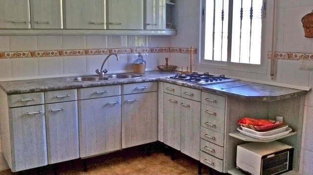 5 Bed Villa for sale in Alora - 2